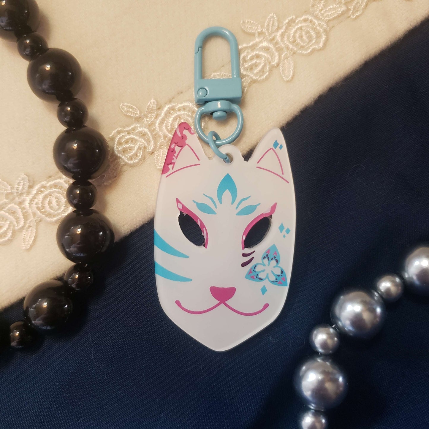 Solar Isomer and Fellflower Fox Mask Charms [Last stock]