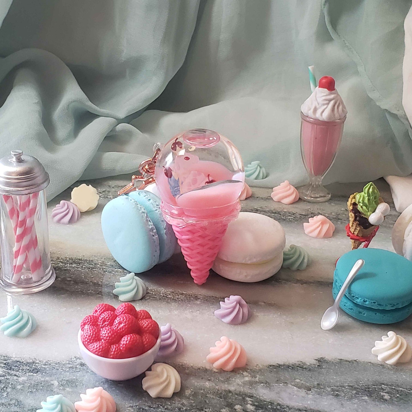 Cream Cobra Liquid Ice Cream Charm