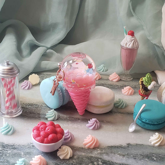 Cream Cobra Liquid Ice Cream Charm
